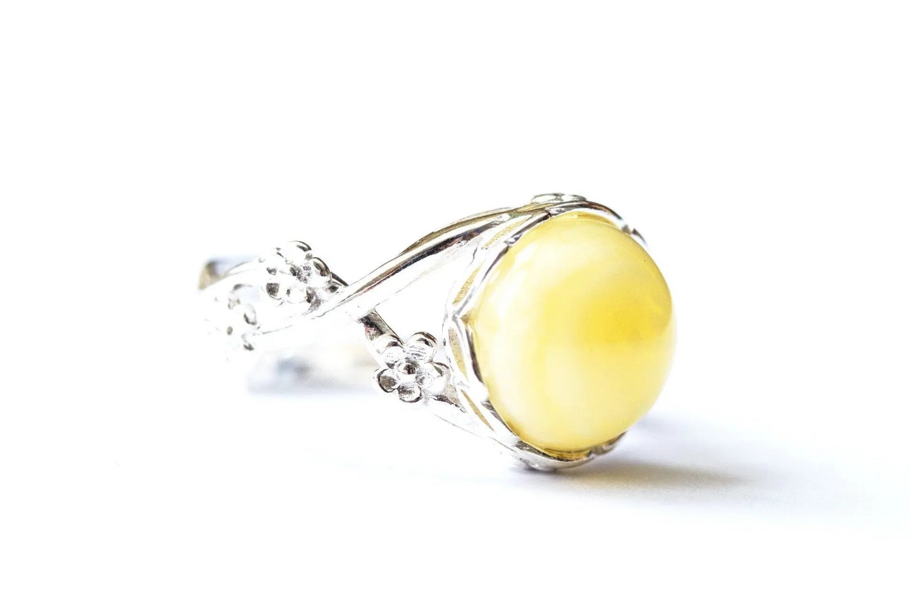 Floral Butterscotch Amber Ring - Selectique