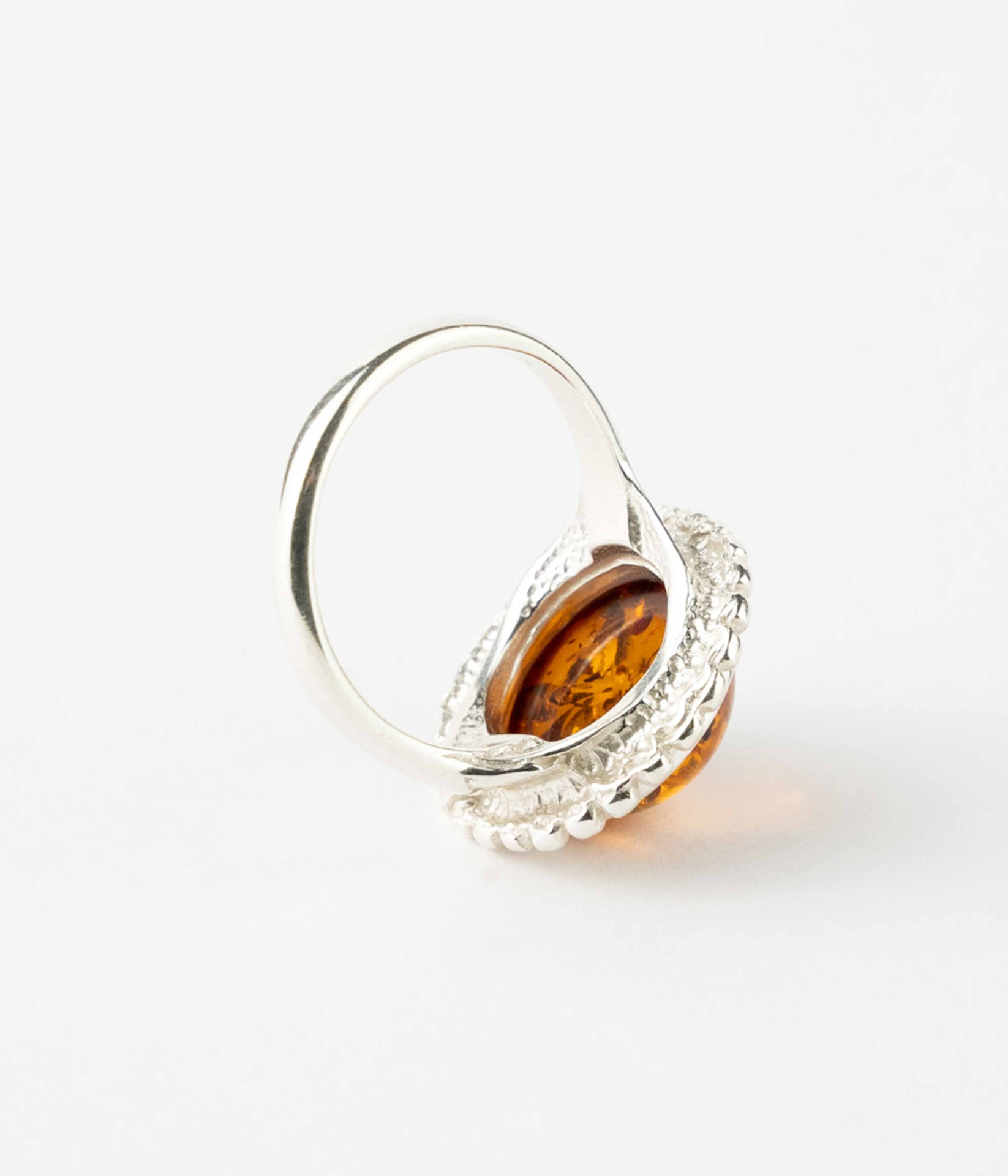 Circular Decorative Ring - Selectique