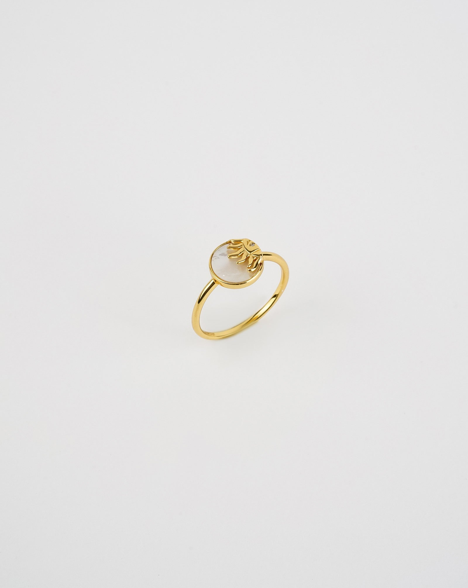 Sun Mother of Pearl Ring - Selectique