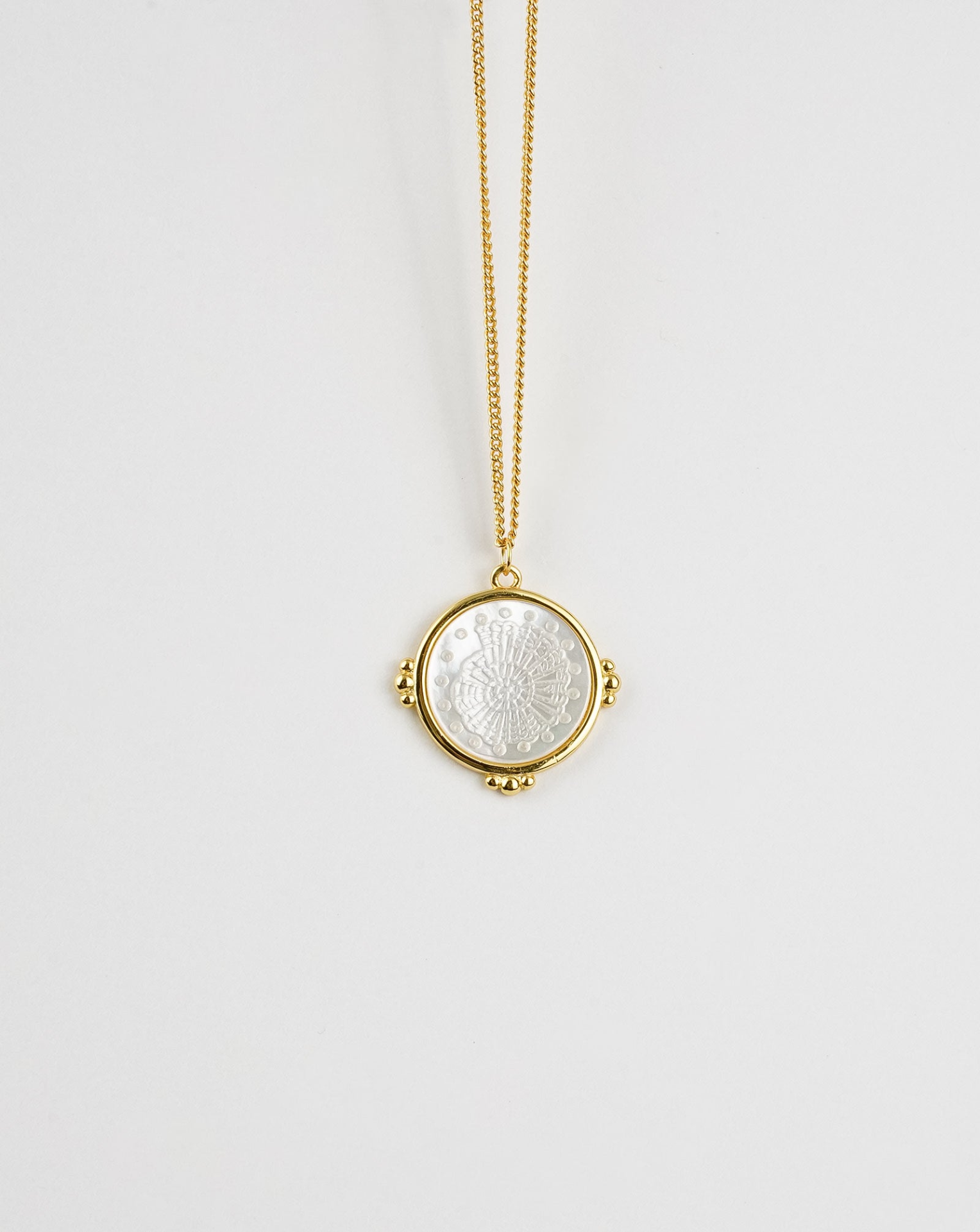 Sea Shell Print Pearl Necklace - Selectique