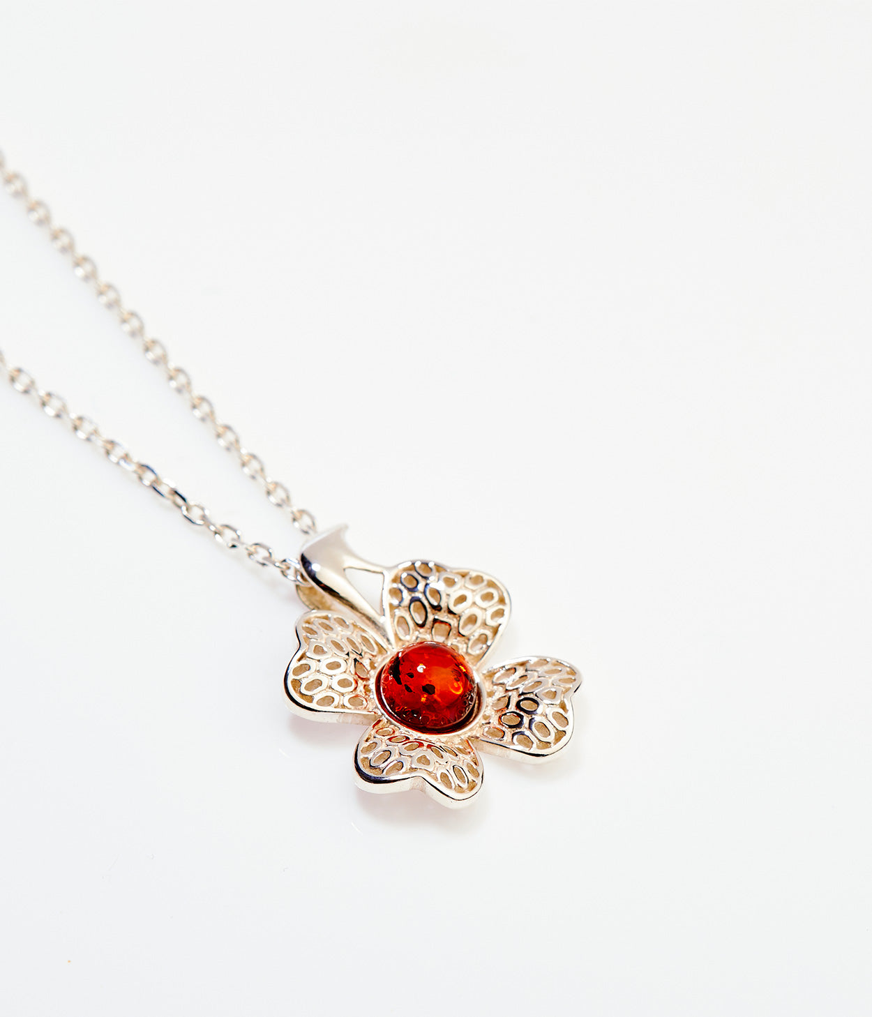 Lucky Clover Amber Pendant - Selectique