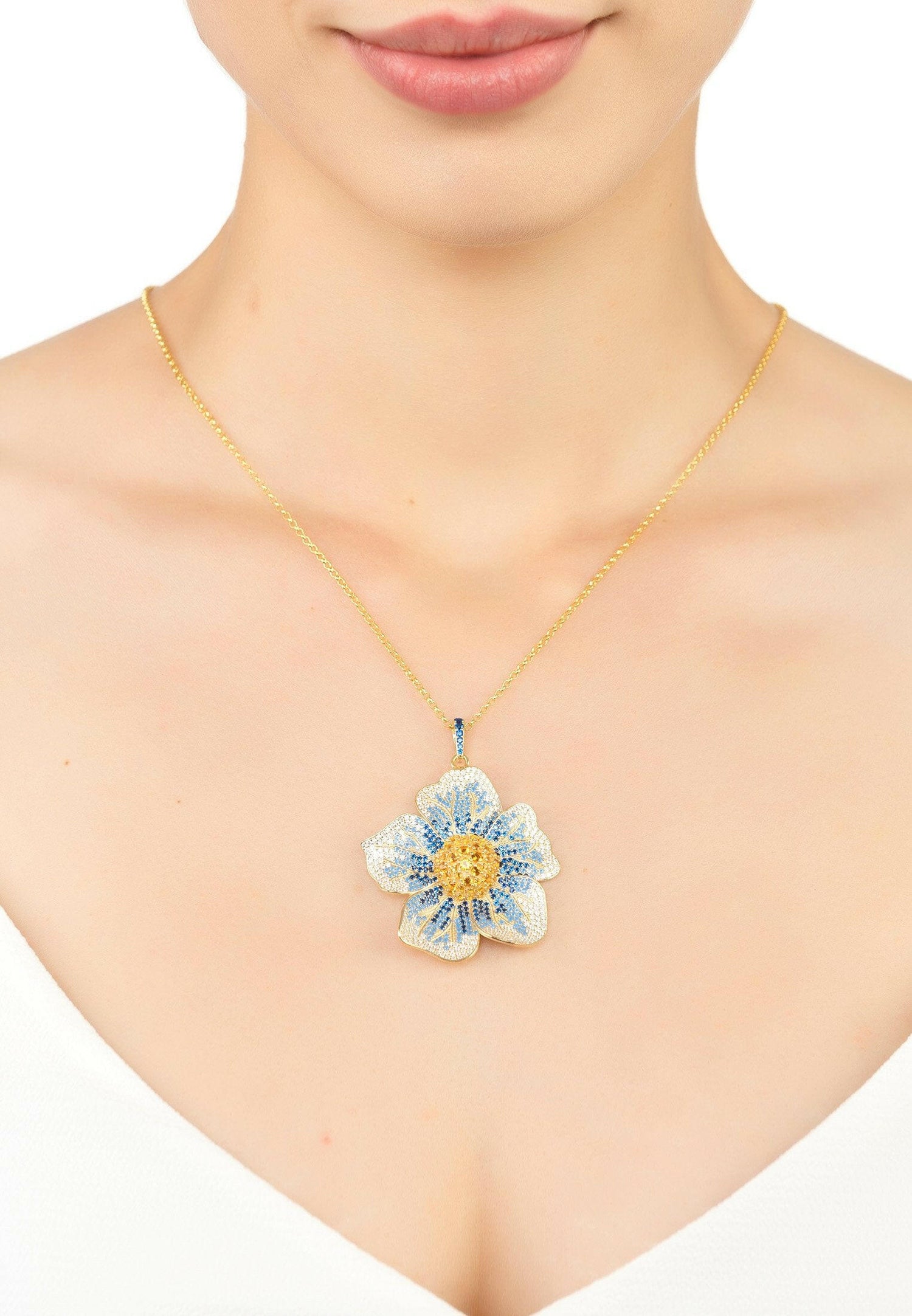 Pansy Flower Blue Necklace Gold.