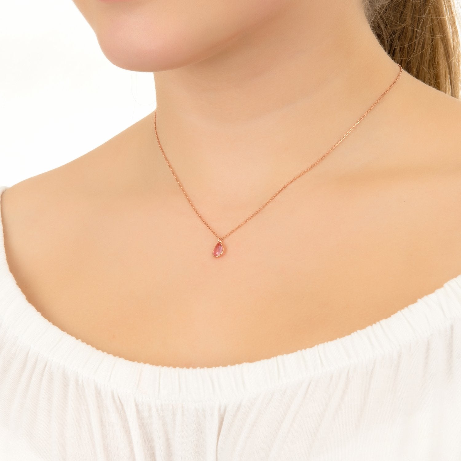 Pisa Mini Teardrop Necklace Rosegold Rose Quartz.