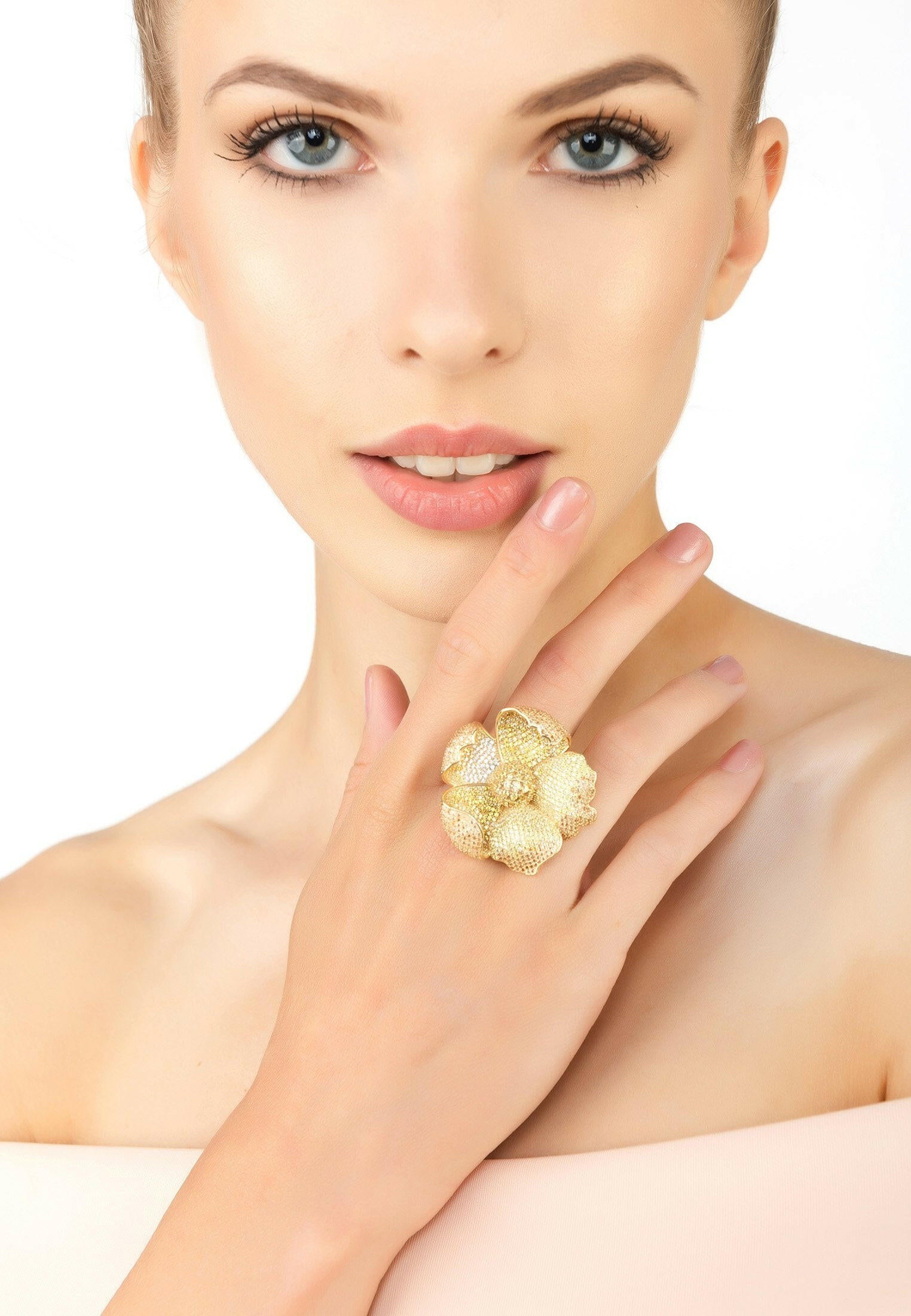 Poppy Flower Lemon Ring Gold.