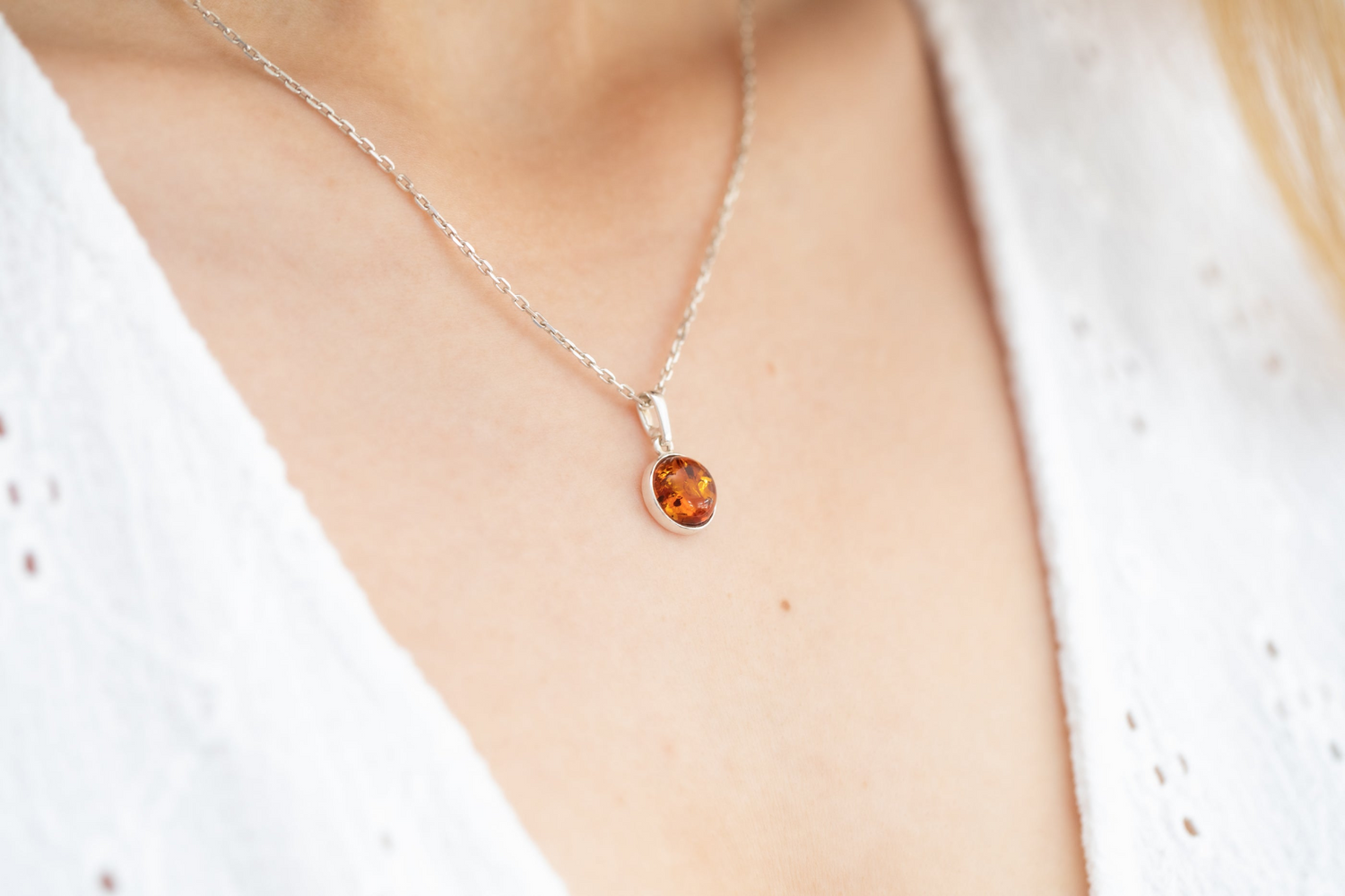 ESSENTIALS Mini Amber Pendant - Selectique 