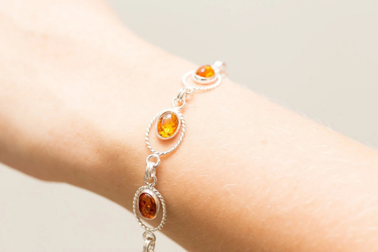 Amber Quintessence Link Bracelet