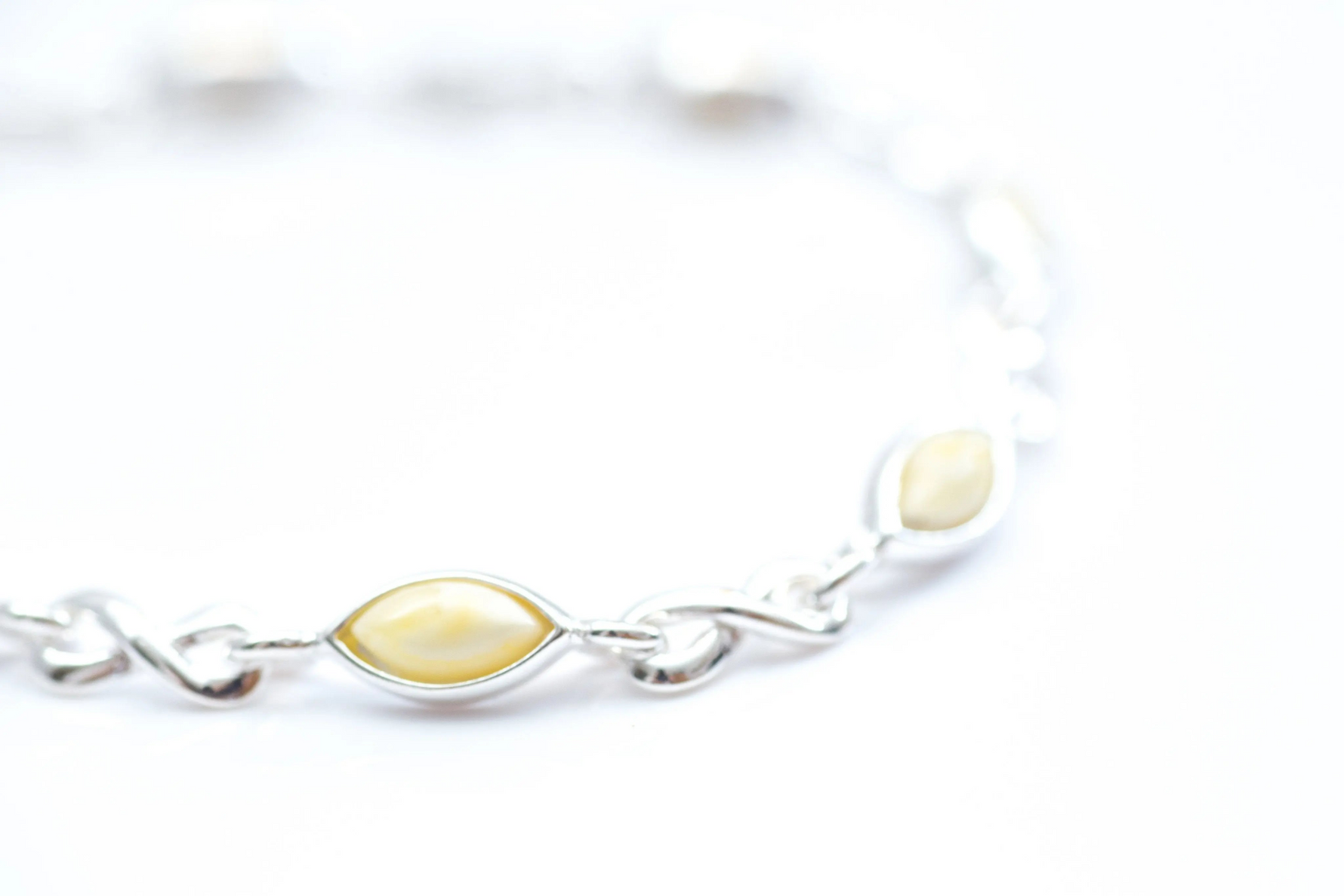 Butterscotch Amber Infinity Bracelet - Selectique 