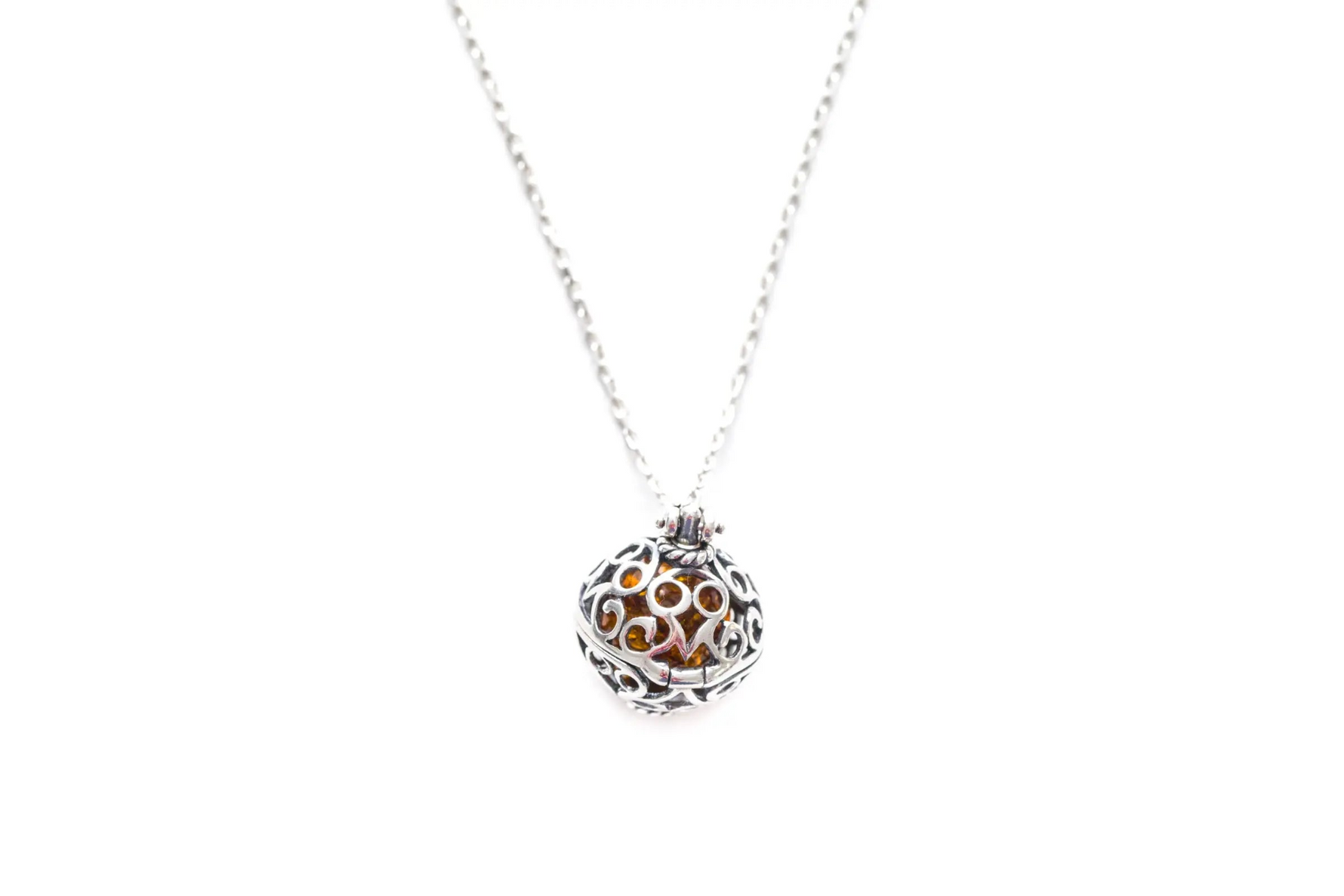 Silver Filigree Locket Necklace - Selectique 