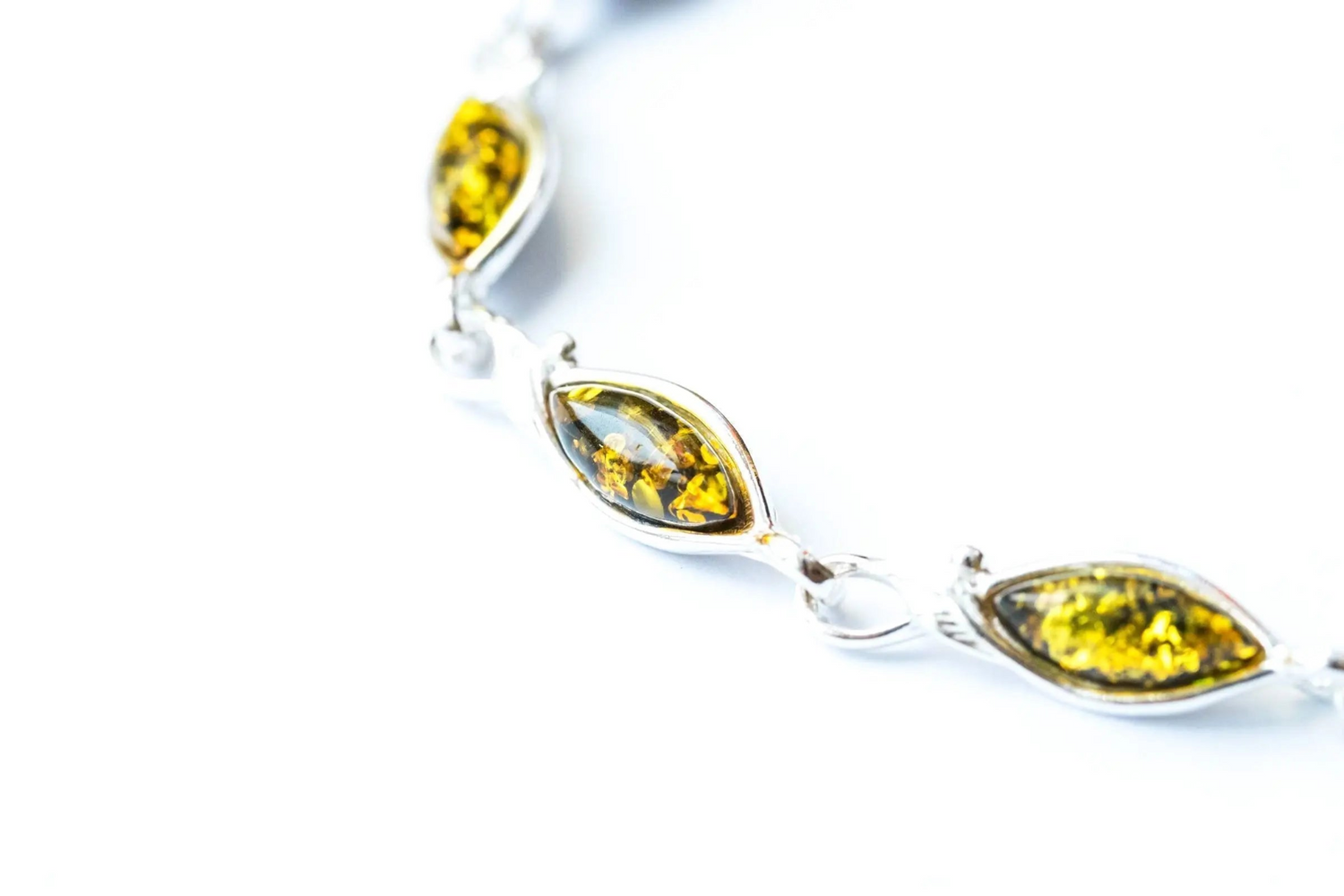 Pulsera de hoja de ámbar verde