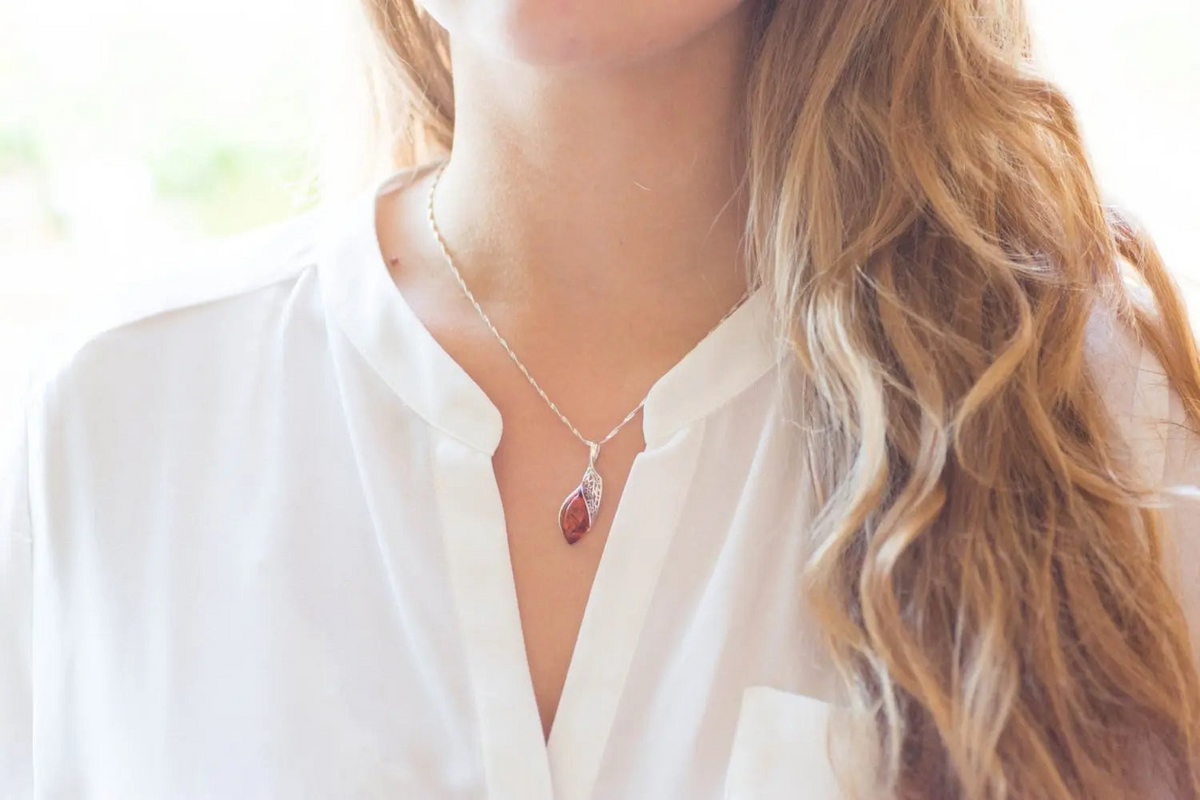 Fancy Top Amber & Silver Pendant - Selectique 