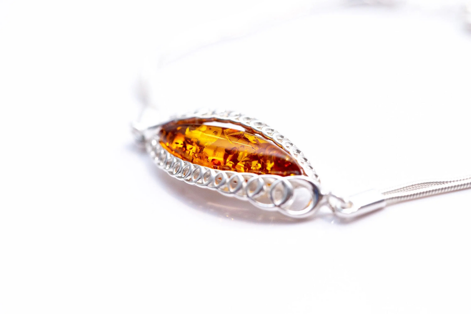 Modern Amber Chain Bracelet - Selectique 