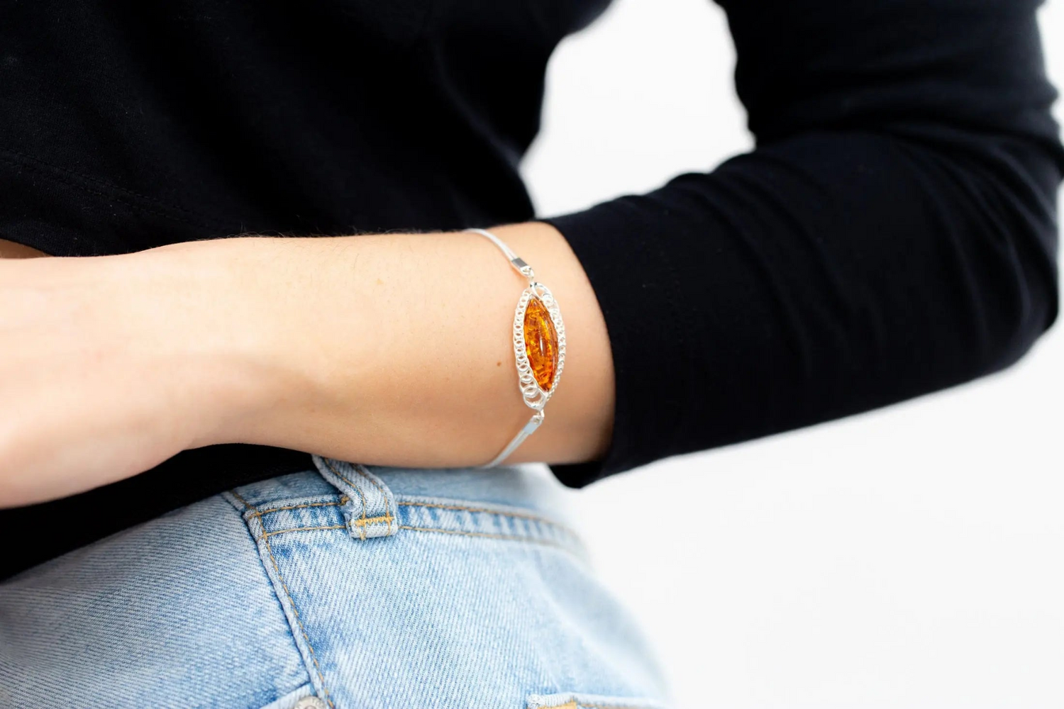 Modern Amber Chain Bracelet - Selectique 