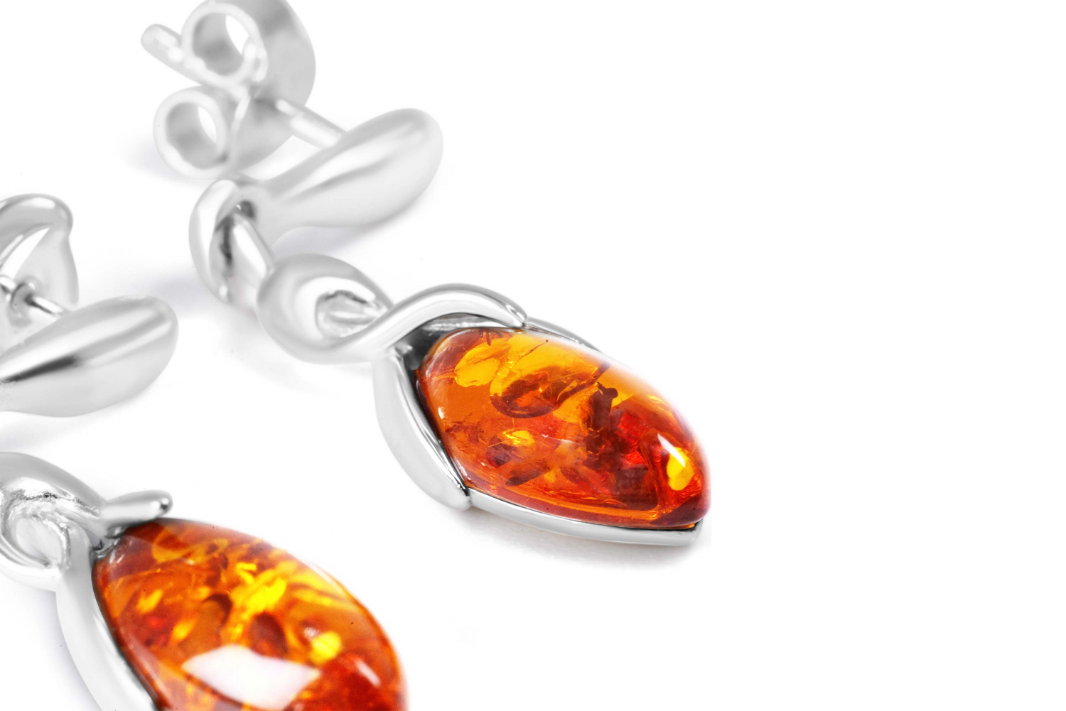 Pendientes de ámbar con gota minimalista