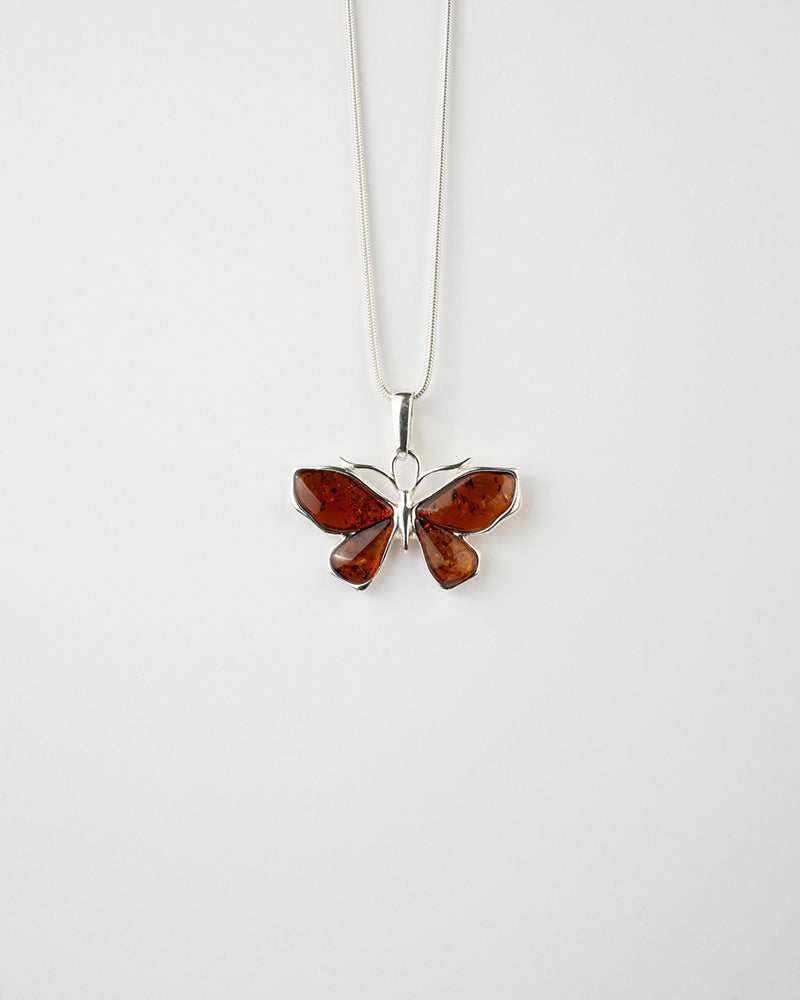 Beautiful Butterfly Pendant Necklace