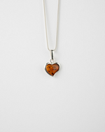 Subtle Heart Pendant Necklace - Selectique 