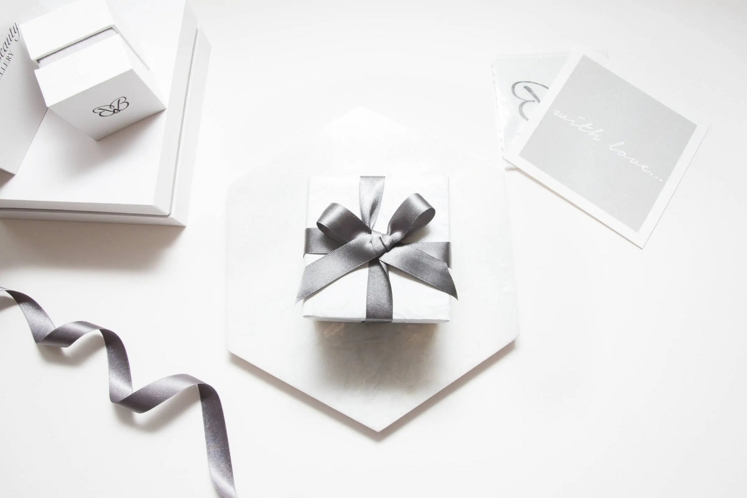 Luxury Gift Wrap - Selectique 