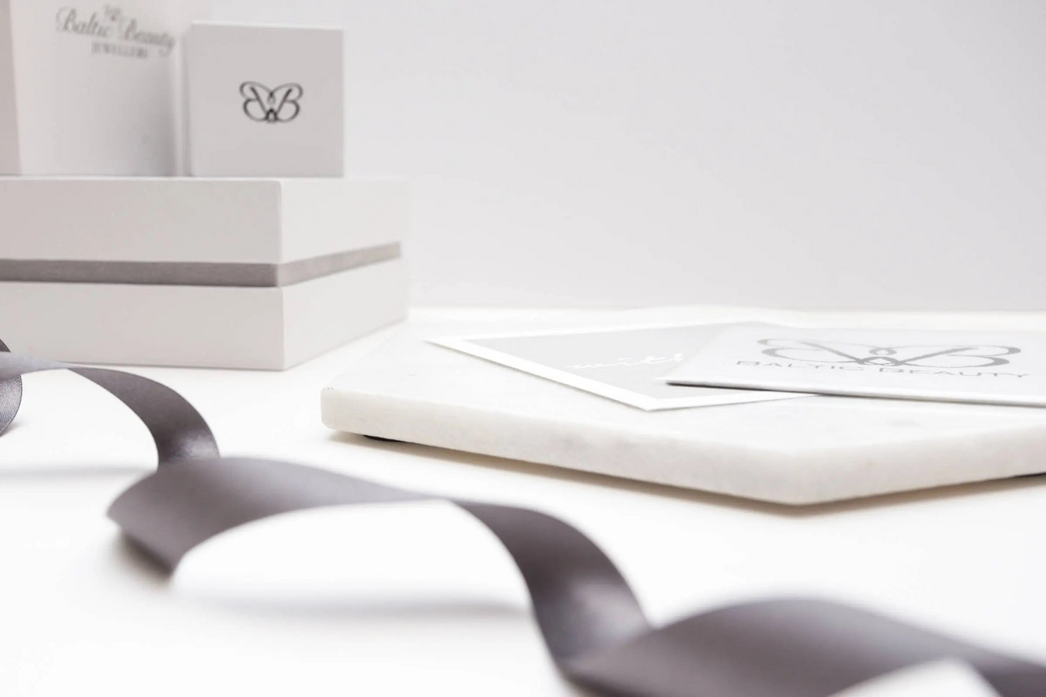 Luxury Gift Wrap - Selectique 