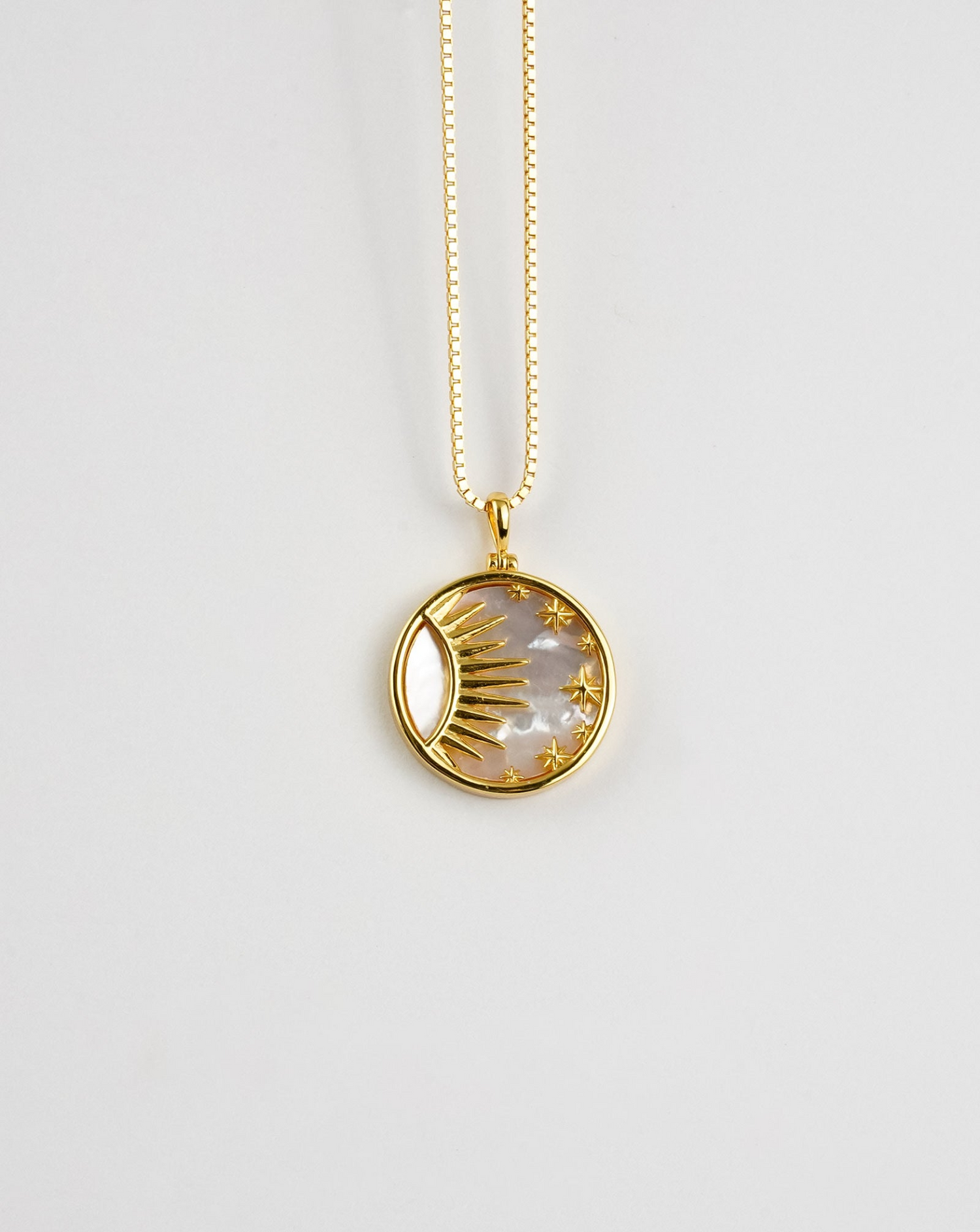 Sun and the Stars Mother of Pearl Necklace - Selectique 