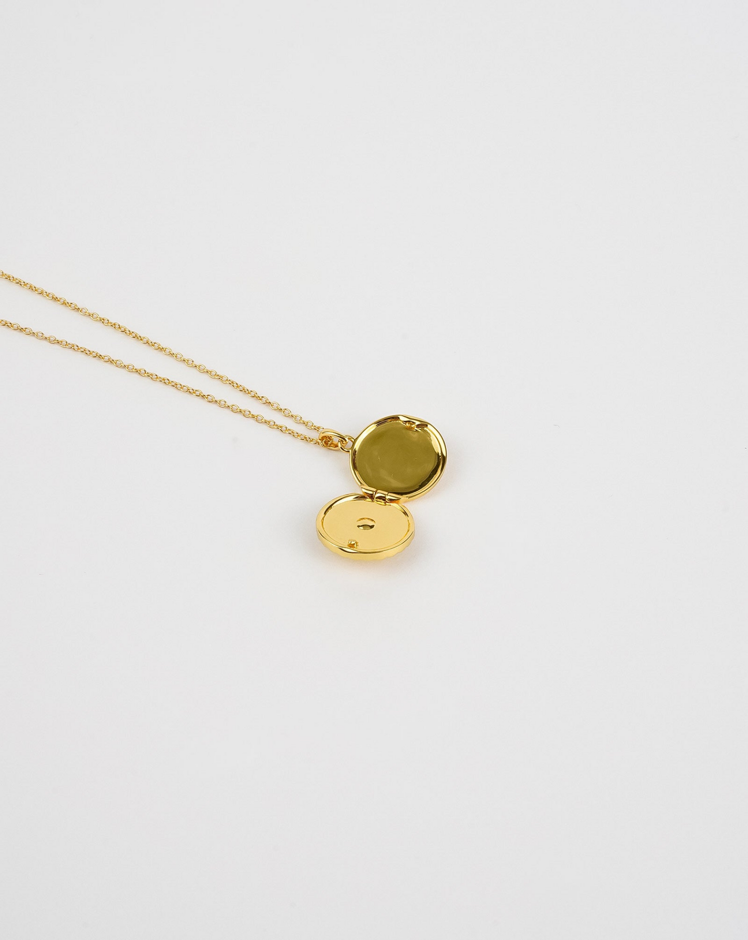 Sun Shell Pearl Locket Necklace - Selectique 