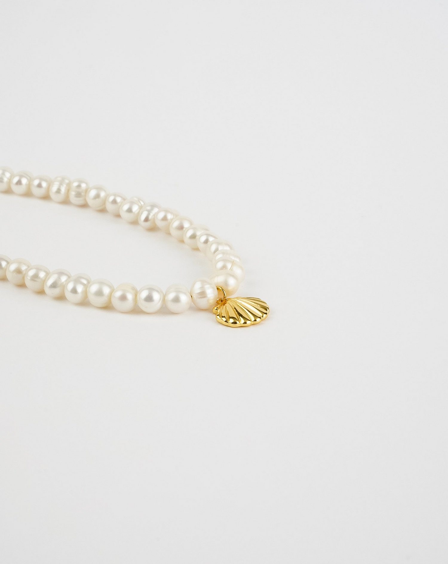 Sea Shell Pearl Necklace