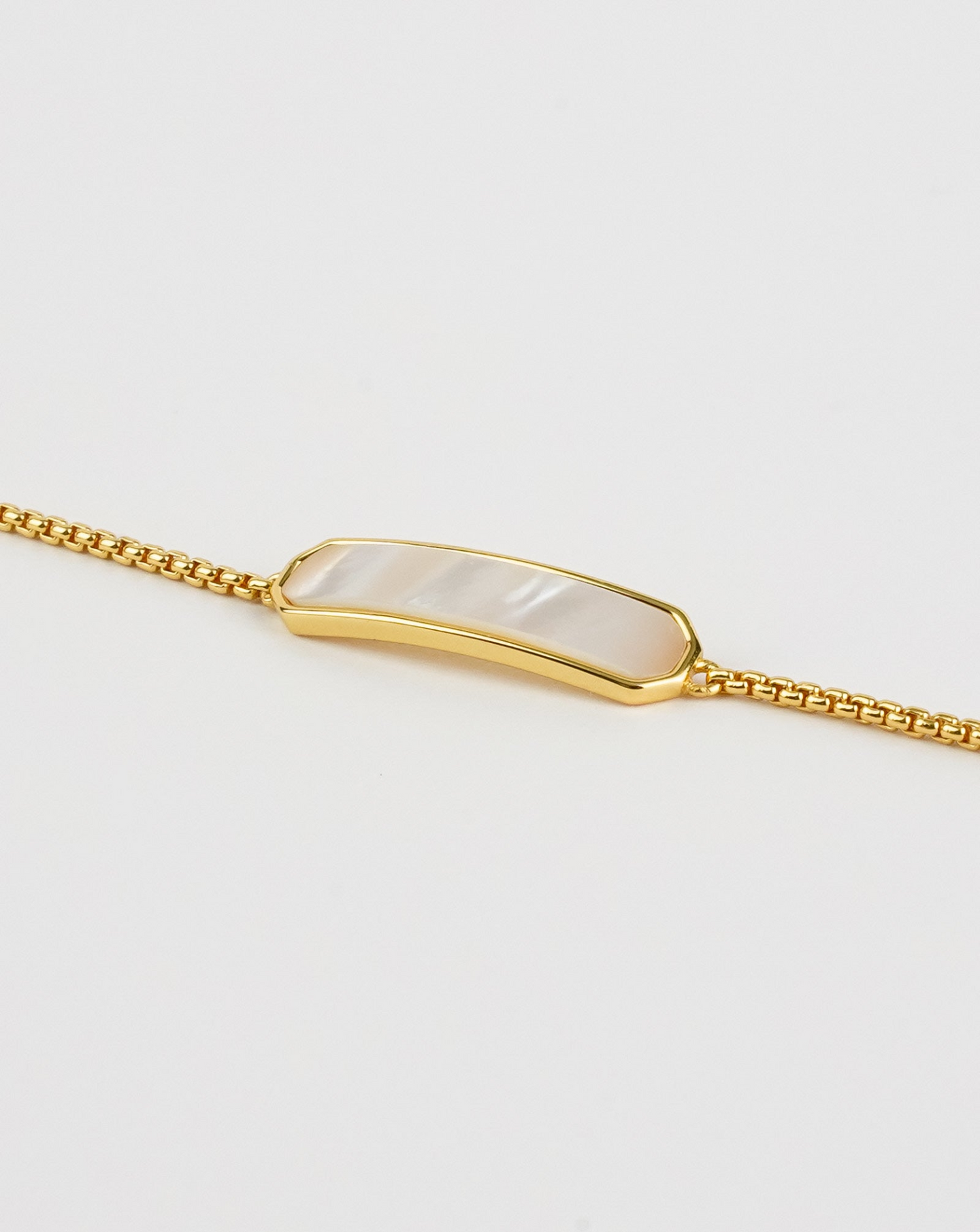 Mother of Pearl Bar Bracelet