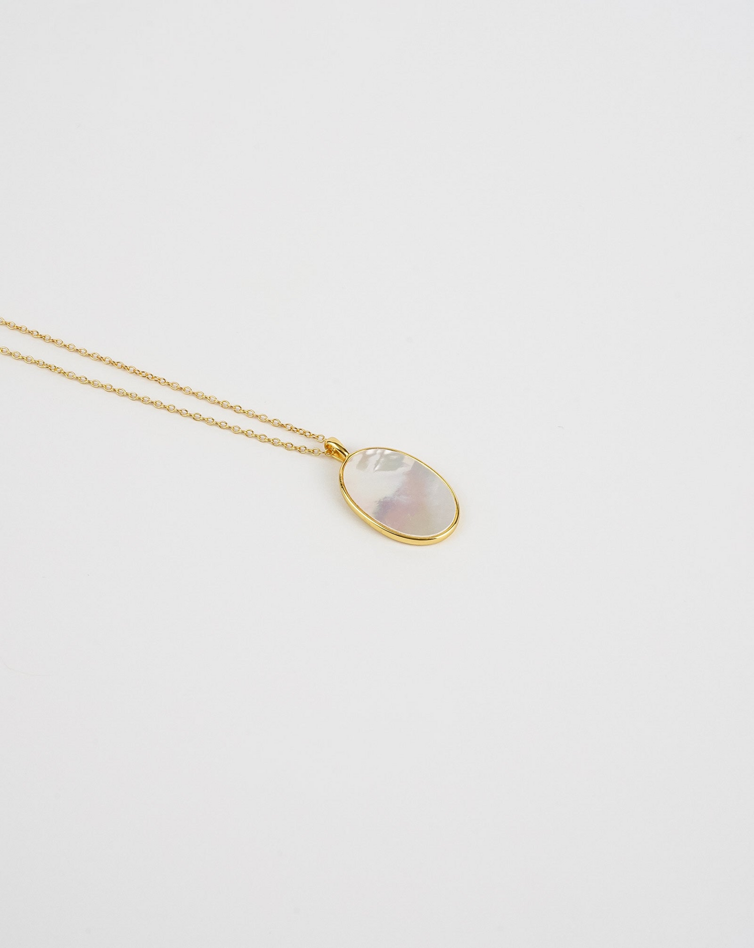 Flat Mother of Pearl Necklace