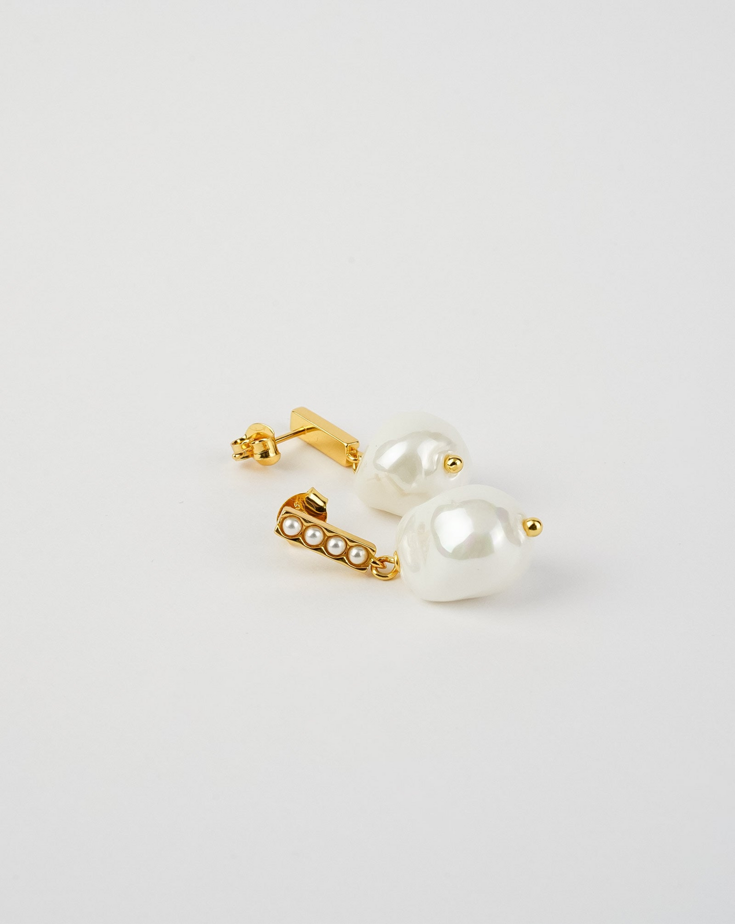 Baroque Bar Pearl Earrings