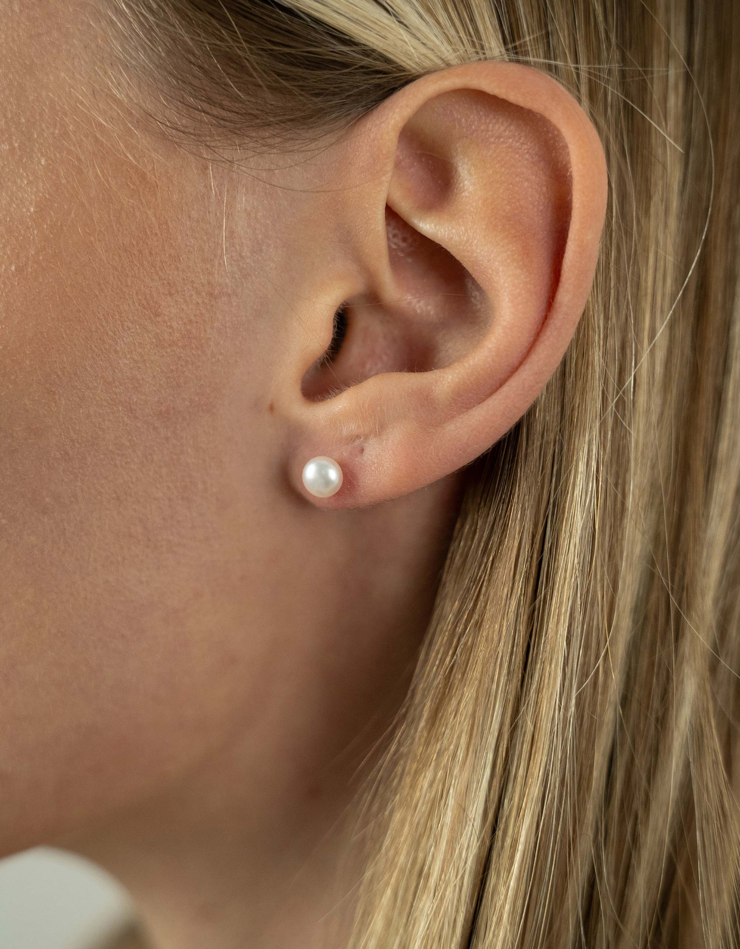 Button Freshwater Pearl Stud Earrings