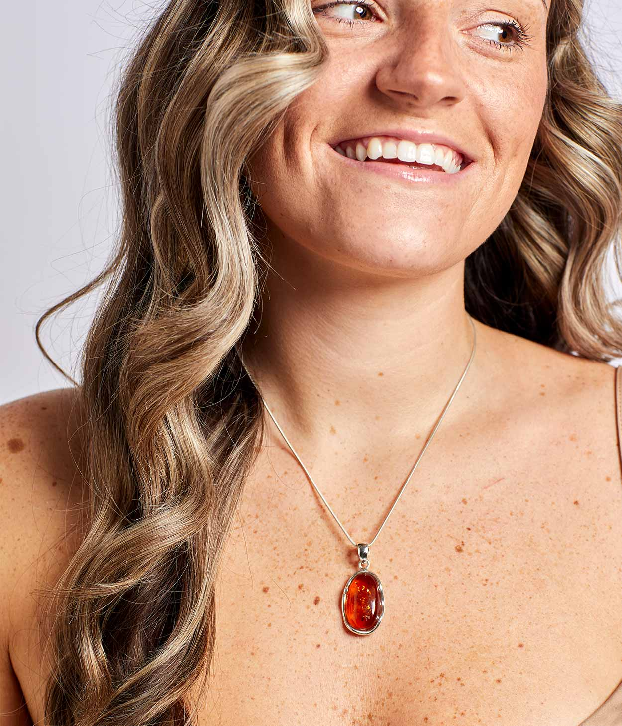 Amber Ripple Pendant Necklace - Selectique 
