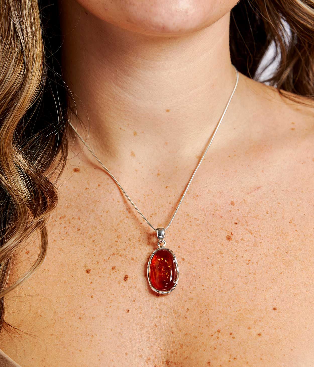 Amber Ripple Pendant Necklace - Selectique 