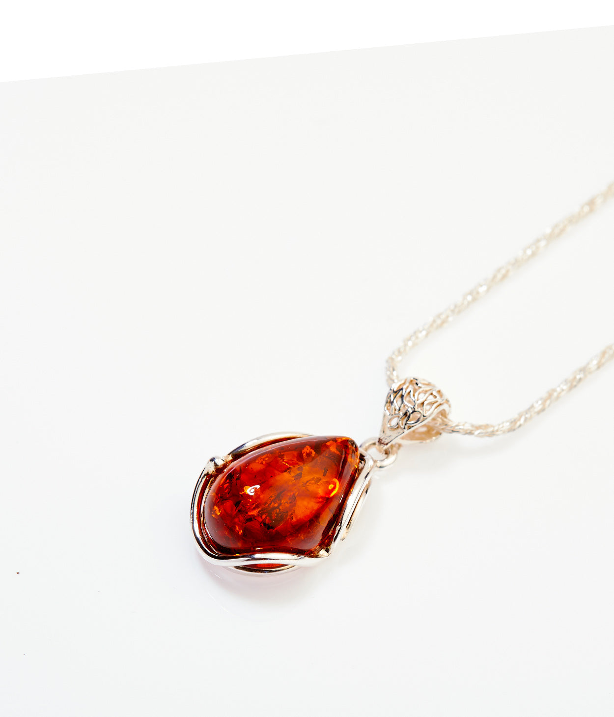 Amber Horizon Pendant Necklace - Selectique 