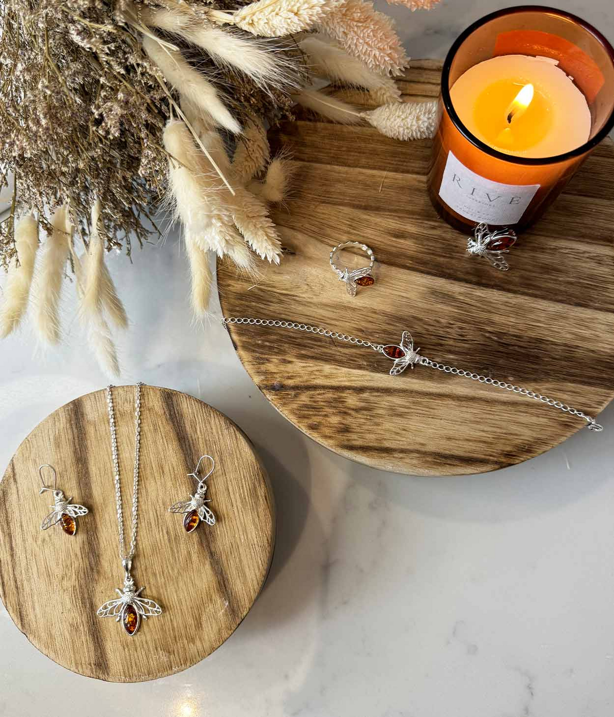 Amber Bee Necklace - Selectique 