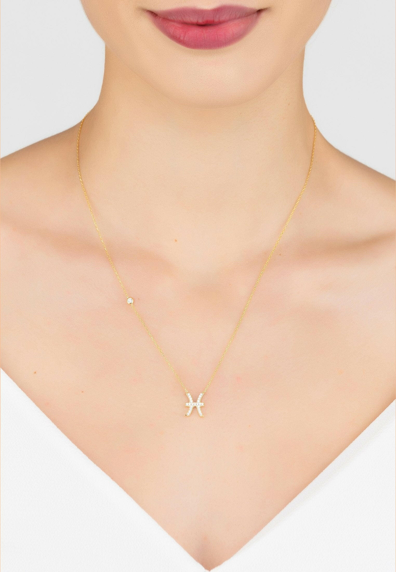 Zodiac Star Sign Pendant Necklace Gold Pisces.