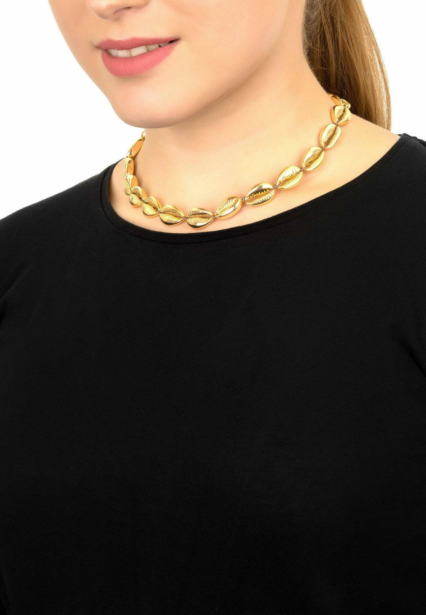 Cowrie Shell Choker Strand Necklace Gold.