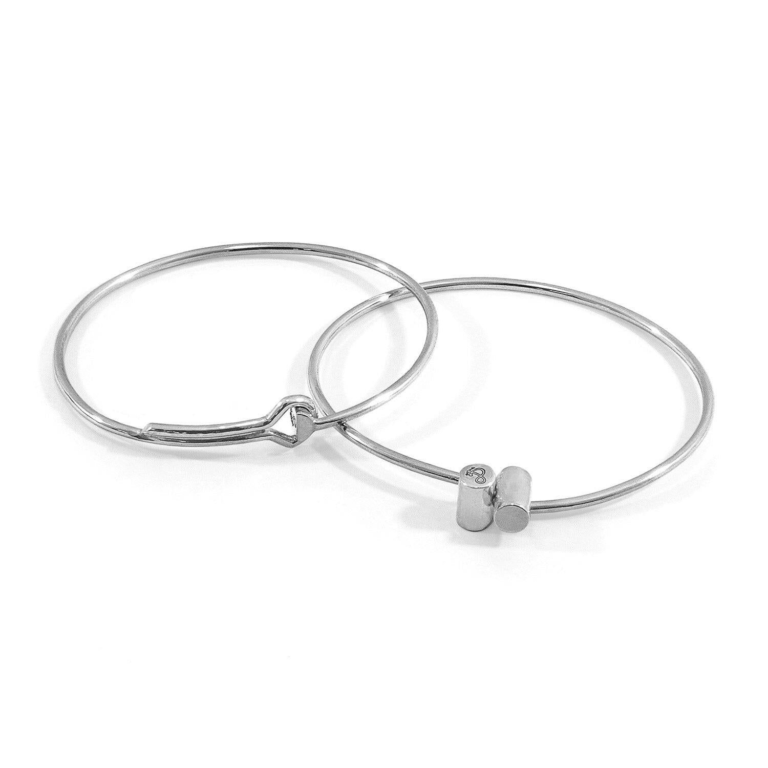 Wynne Capsule Midi Geometric Silver Bangle.