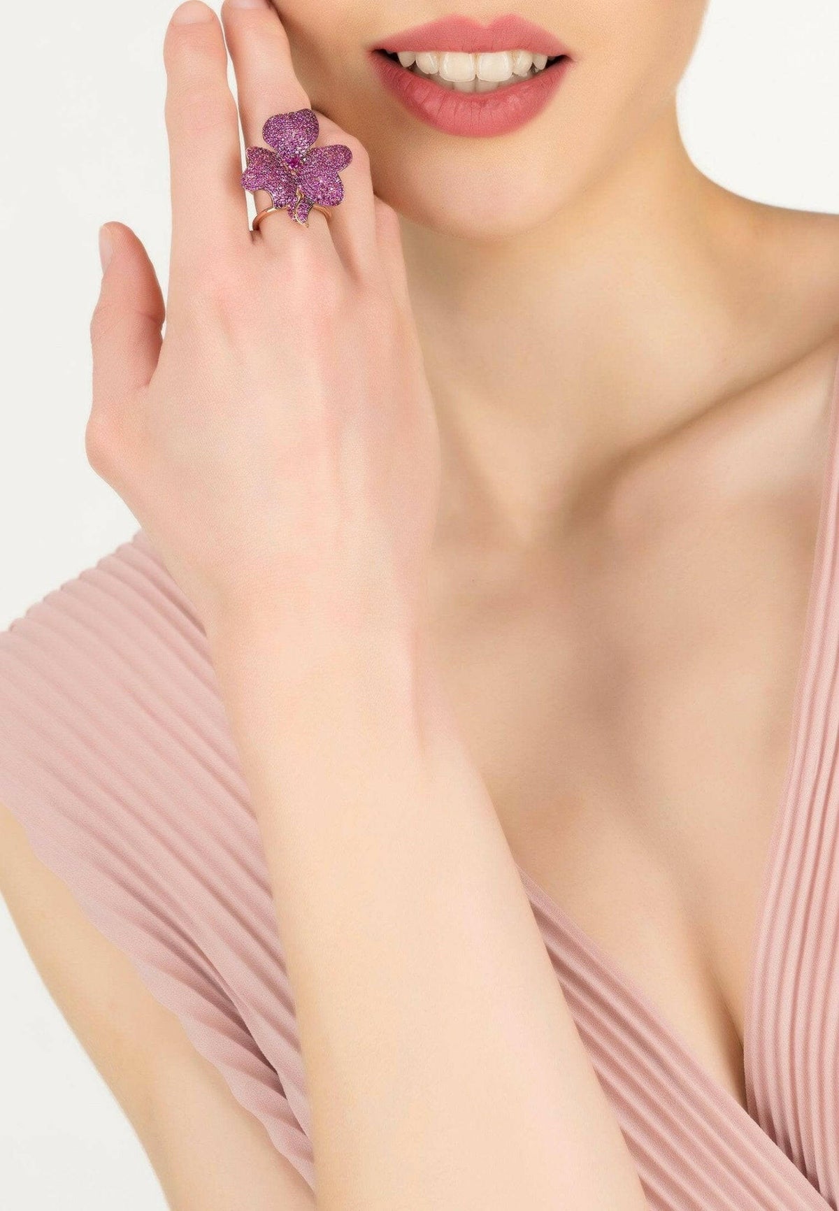 Flower Cocktail Ring Rosegold Ruby.