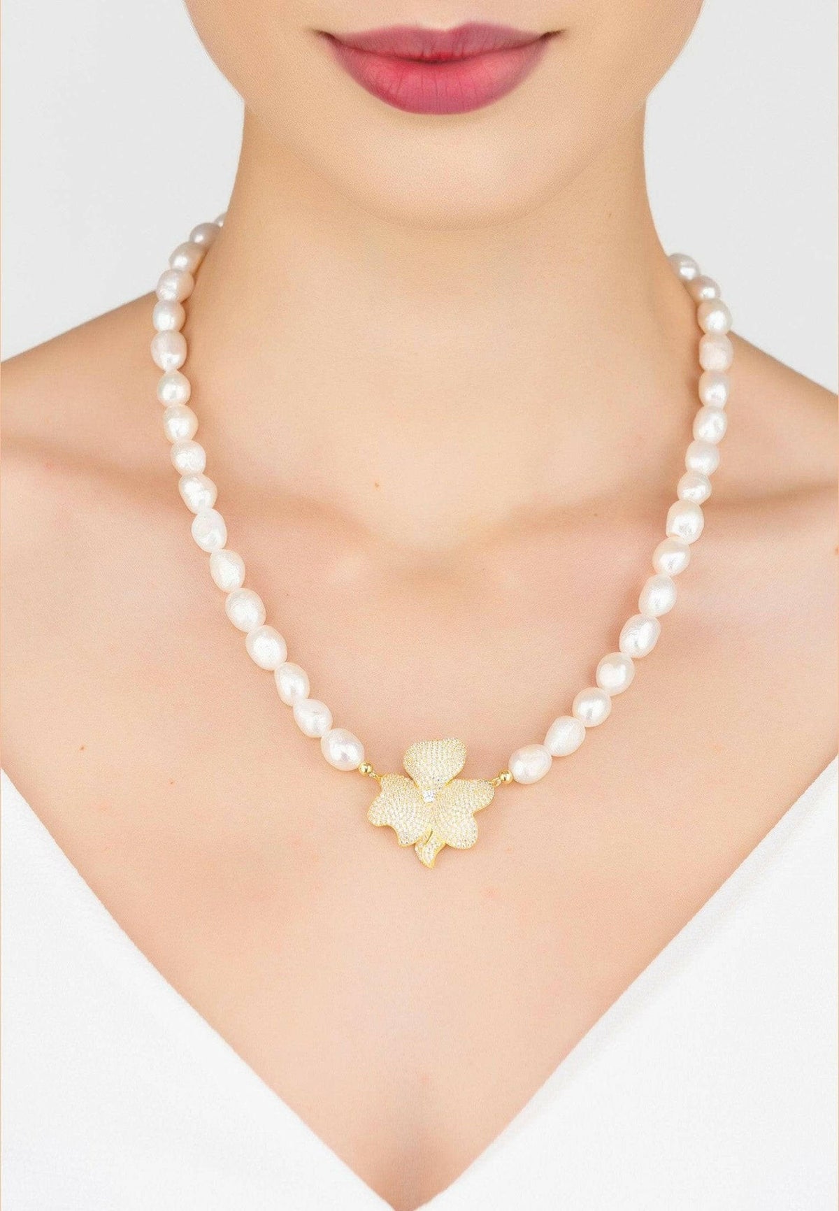 Flower Pearl Mid Length Necklace White Cz Gold.